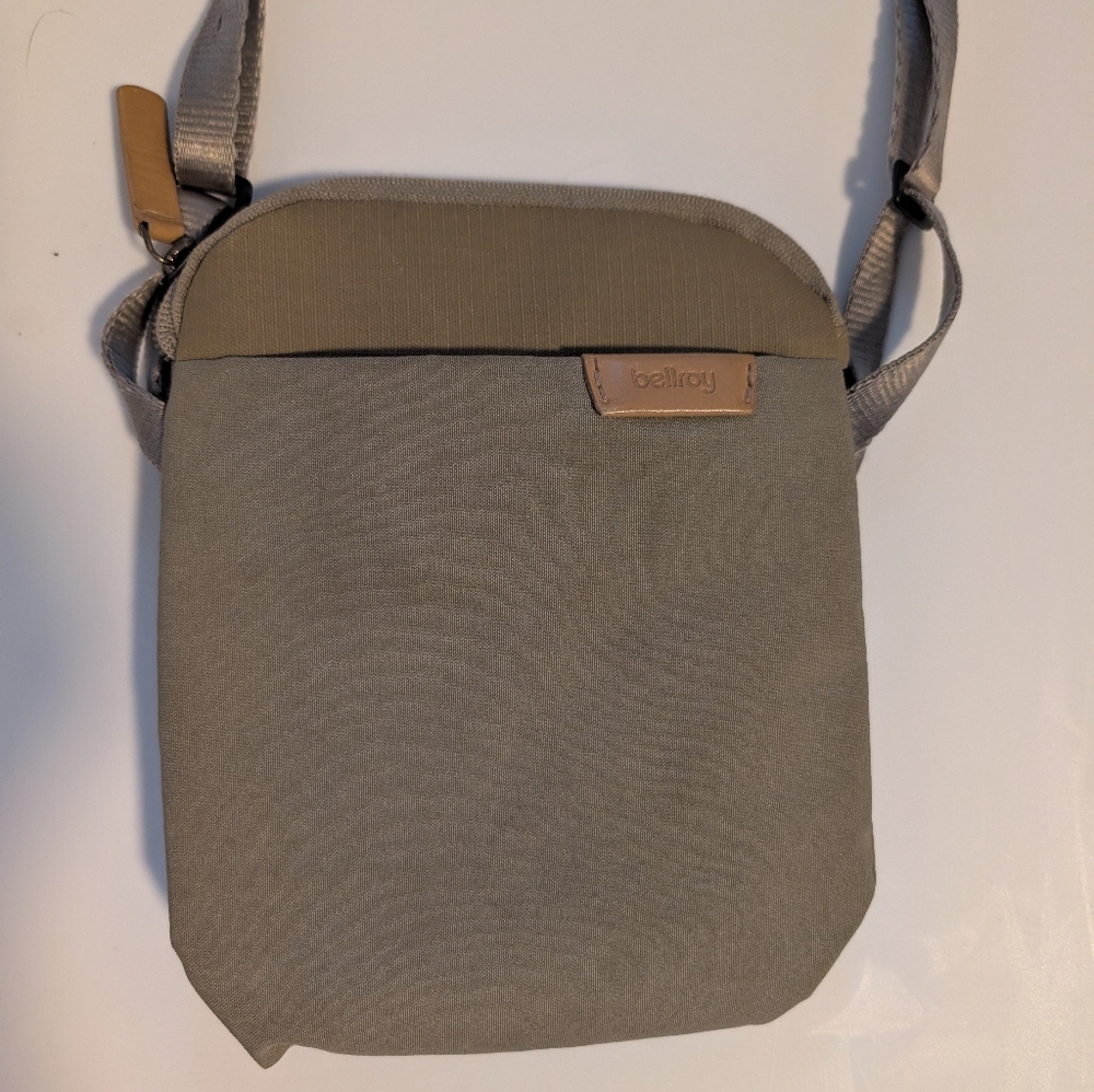 Bellroy City Pouch